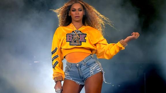 Con “Brown Skin Girl” Beyoncé porta in alto il black pride