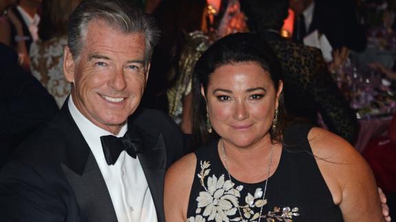 Pierce Brosnan e la meravigliosa dedica romantica alla moglie