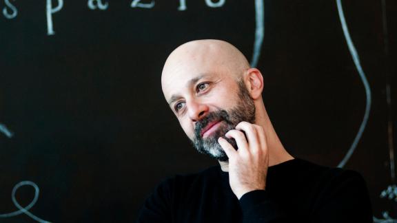 Niko Romito nominato chef dell'anno: il talento italiano che ha scelto la via della semplicità