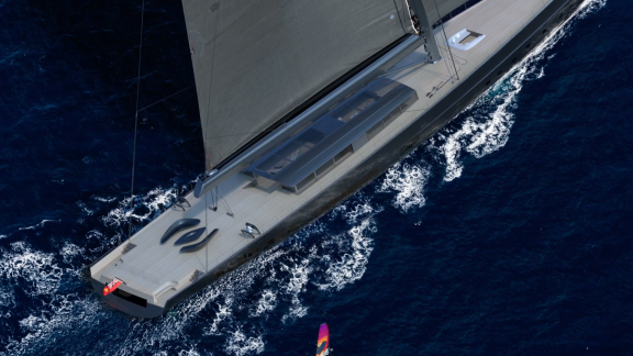 Si chiama Apex 850 ed è lo yacht più grande del mondo