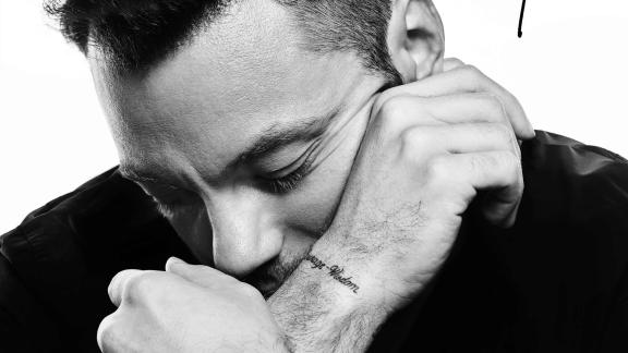 Tiziano Ferro.  Accetto Miracoli è il nuovo singolo! Guarda il video