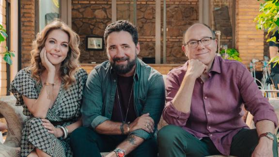 Tiromancino: ecco il video con Claudia Gerini e Carlo Verdone