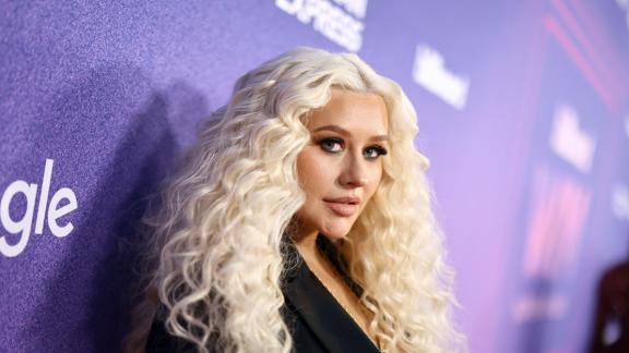 Christina Aguilera pubblica un nuovo, bellissimo video per Beautiful