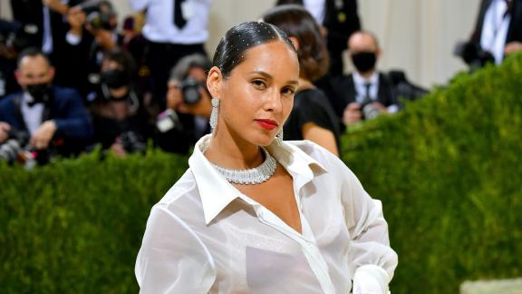 Alicia Keys come Audrey Hepburn