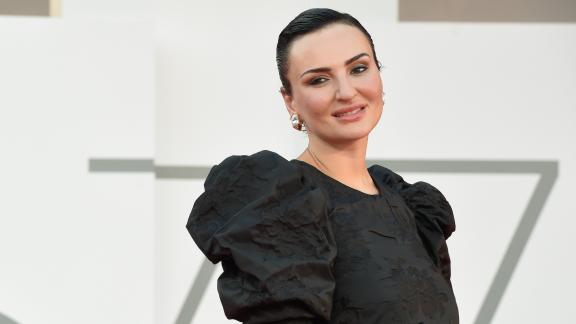 Arisa senza trucco ci invita ad amarci per come siamo 
