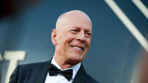 Bruce Willis non riconosce più la madre