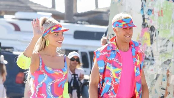 Margot Robbie nell'irresistibile trailer di Barbie