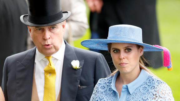 Principessa Beatrice: svelato il perché del matrimonio segreto