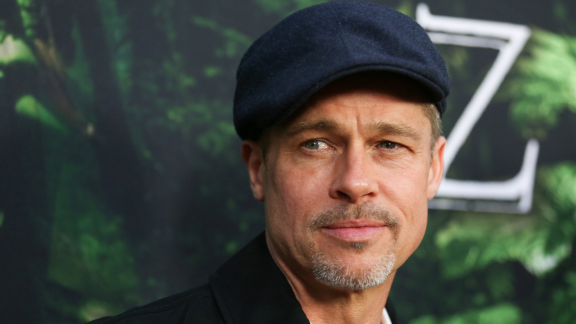 Brad Pitt disperato per la sua malattia