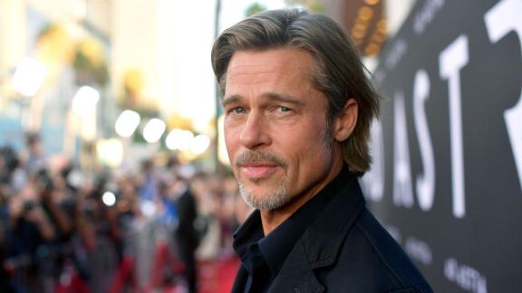 Donna denuncia Brad Pitt perché non l'ha sposata (ma non era lui)