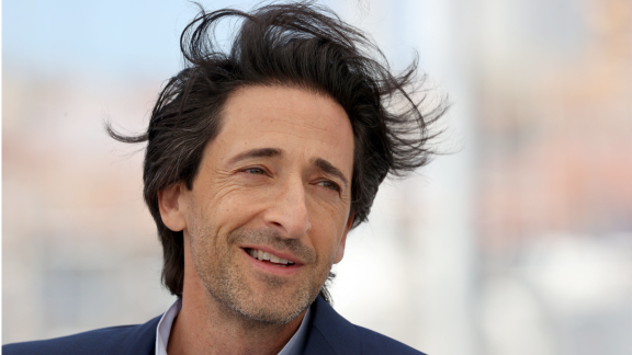 Adrien Brody non riesce più a rivedersi nel film "Il pianista"