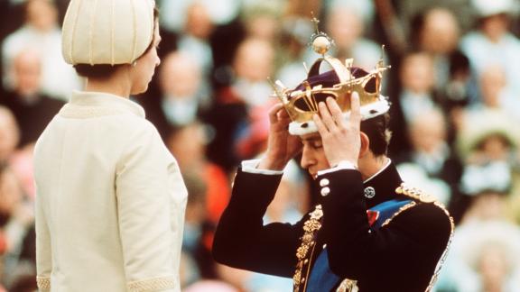 Il Principe Carlo diventerà Re? La spinosa domanda nel giorno del suo compleanno