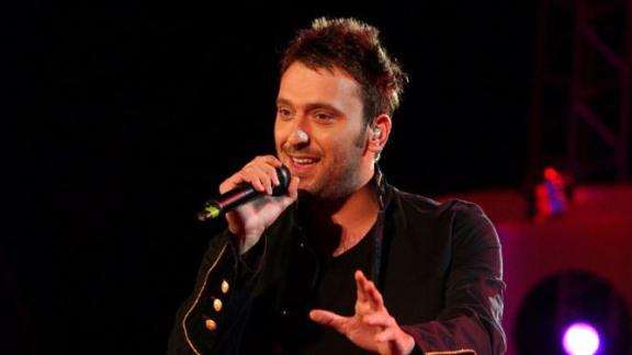 Cesare Cremonini ricorda l'uscita dell'album Squèrez…?: il video