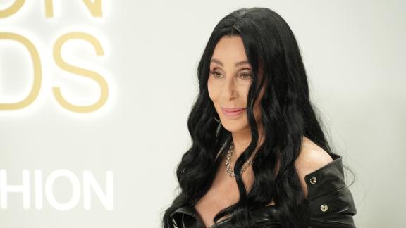Cher al lavoro sul suo primo album natalizio