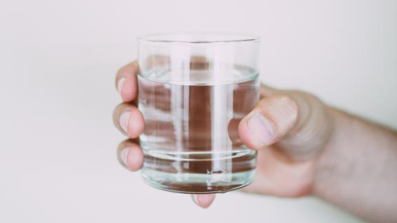 Dieta dell'acqua. Dal Giappone il metodo per sgonfiarsi senza troppe rinunce