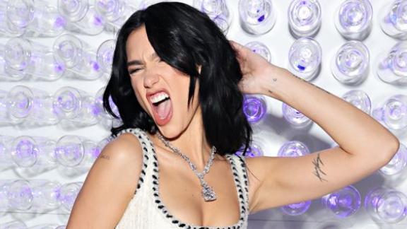 Dua Lipa intervista Patti Smith