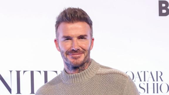 David Beckham perde la sfida del pancake: il video