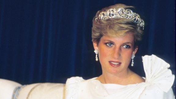 Lady Diana: il suo fantasma infesterebbe la camera della nipotina Charlotte
