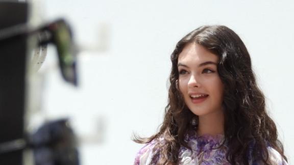 Deva Cassell Bellucci irresistibile nella foto con il papà Vincent
