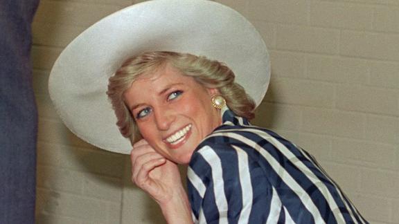 La reale più bella di sempre? Per i canoni degli antichi greci è Lady Diana