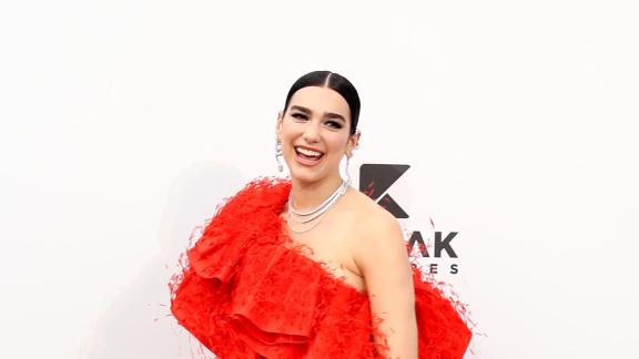 Dua Lipa affascinata dall'arte italiana