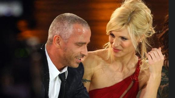 Eros Ramazzotti e Michelle Hunziker: la prima foto con il nipotino
