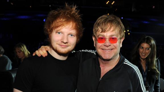 E' di Elton John con Ed Sheeran la foto più bella di Natale! E Mariah Carey? Battuta!