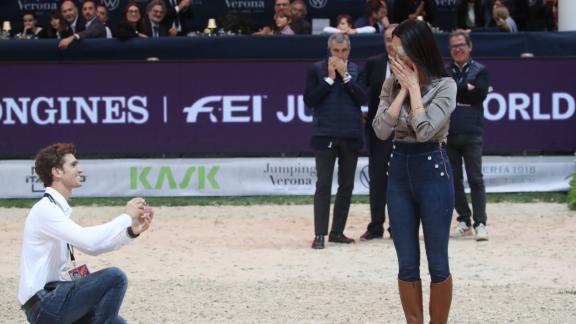 Gessica Notaro: il suo sì alla romantica proposta di matrimonio