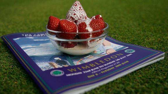 Tennis: le pregiate fragole di Wimbledon diventeranno confettura 