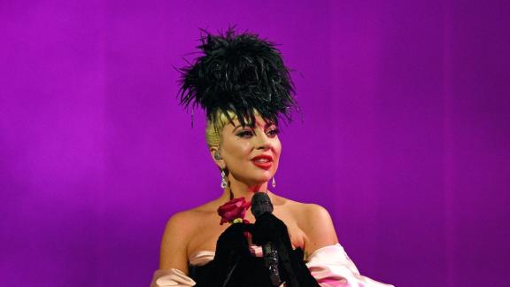 Lady Gaga rivela le prime scene di House of Gucci: ed è davvero irriconoscibile