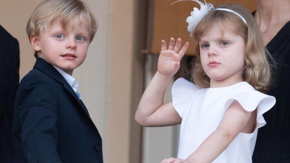 I gemellini di Monaco in vacanza: la foto postata dalla principessa Charlene