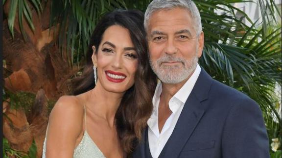 George Clooney e Amal felici in Italia con i figli: le foto