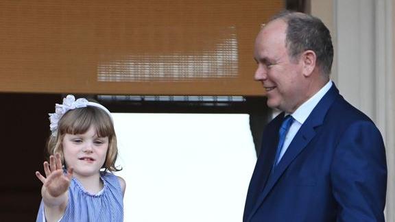 Principe Albero di Monaco: la domenica sua domenica speciale con la figlia Gabriella. Il video