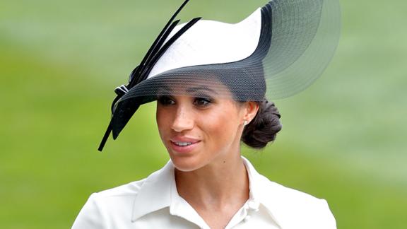 Meghan Markle attaccata dalla famiglia. È egoista e gelosa di Kate