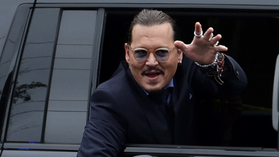Johnny Depp: ecco come avrebbe bruciato 500 milioni di euro in pochi anni