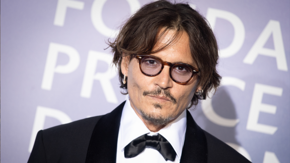 Johnny Deep: una canzone ispirata da Amber Heard. E dal processo in tribunale