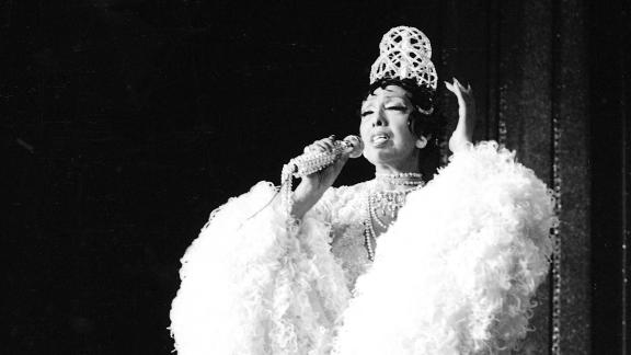Musica, sport e un omaggio a Josephine Baker