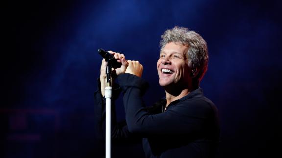 Jon Bon Jovi dimostra che il potere della musica è grande