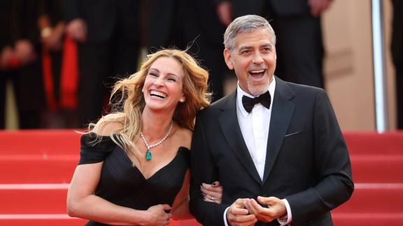 Julia Roberts e George Clooney innamorati e contenti