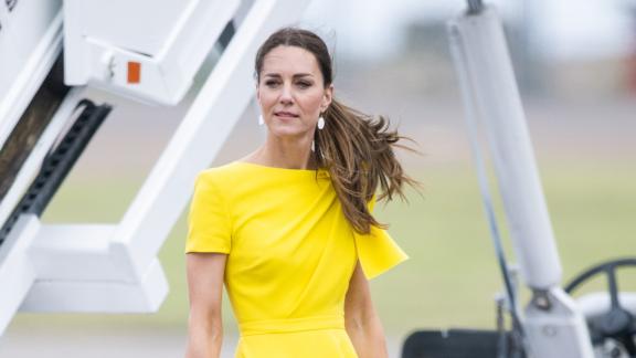 La primavera esplode anche nei colori degli abiti di Kate Middleton