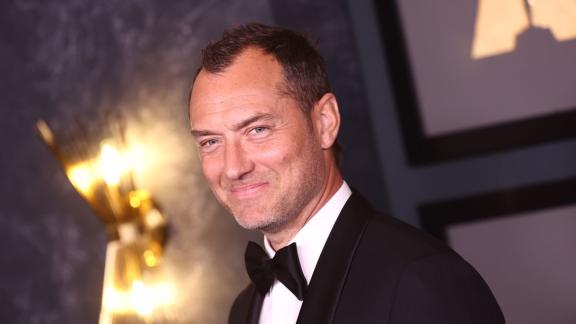 Jude Law ancora una volta padre
