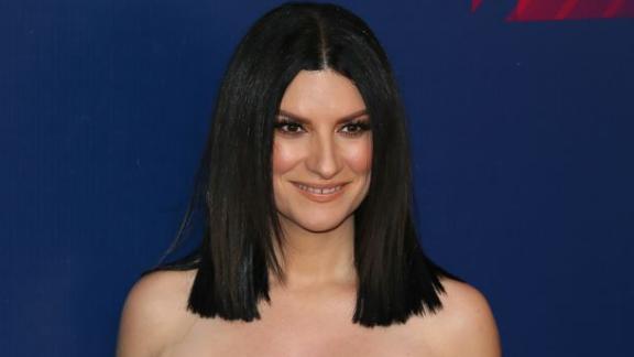 Laura Pausini felice in Abruzzo: le foto