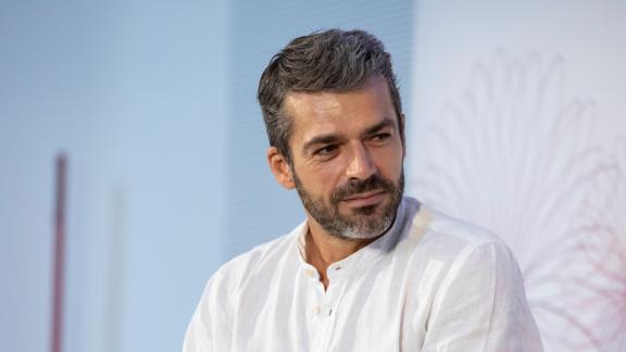 Luca Argentero e quella foto che racconta tutto l'amore di un padre