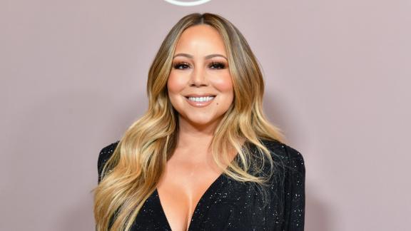 Mariah Carey inarrestabile: arriva il suo menu natalizio da fast food. Il video