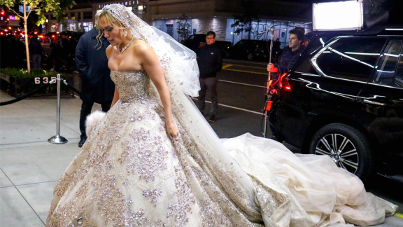Jennifer Lopez si sposa: il video