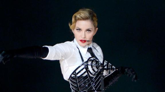 Madonna pubblica una nuova canzone