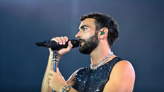 Marco Mengoni giovanissimo canta Aretha Franklin: il video