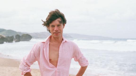 Mick Jagger torna a rilassarsi in Sicilia