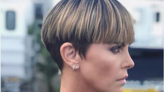 Charlize Theron. Nuovo set, nuovo look