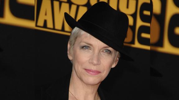 Annie Lennox ricorda i suoi video più belli